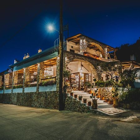Limeri Traditional Guest House Monolithos  Eksteriør billede