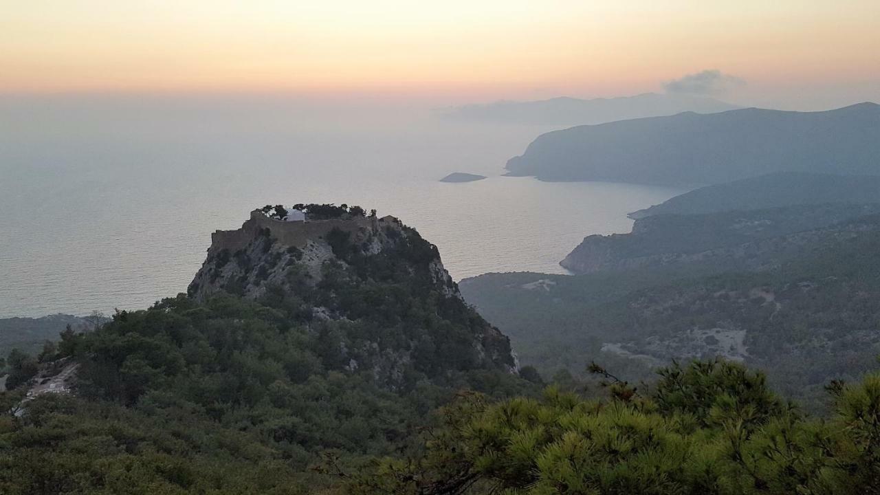Limeri Traditional Guest House Monolithos  Eksteriør billede