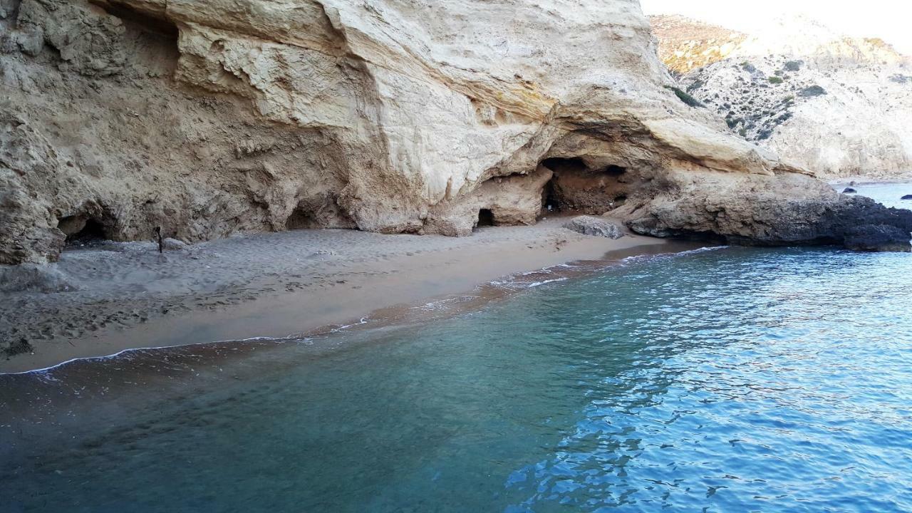 Limeri Traditional Guest House Monolithos  Eksteriør billede